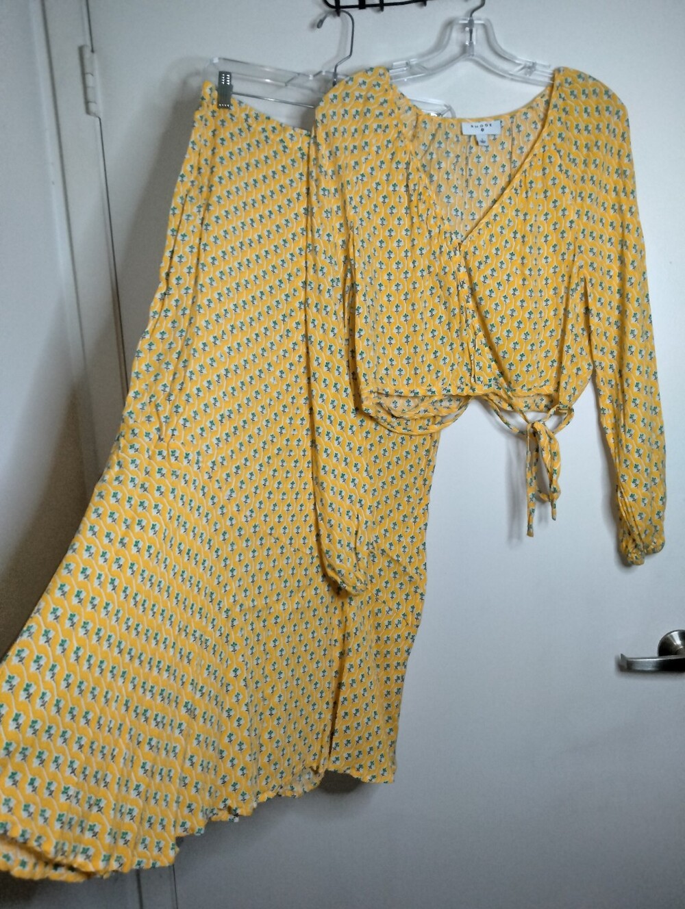 RHODE for Target (Sz L) Yellow Patterned (2PC) Wrap LS Top & Skirt Matching Set